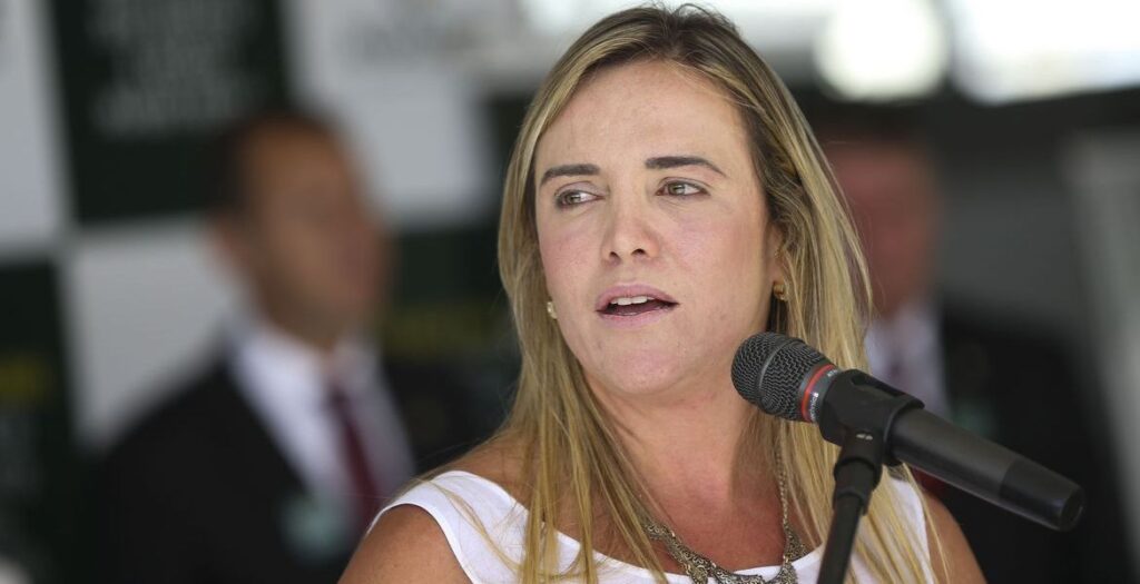 Governo do DF: Celina tem 36,6% das intenções de voto, diz Paraná Pesquisas