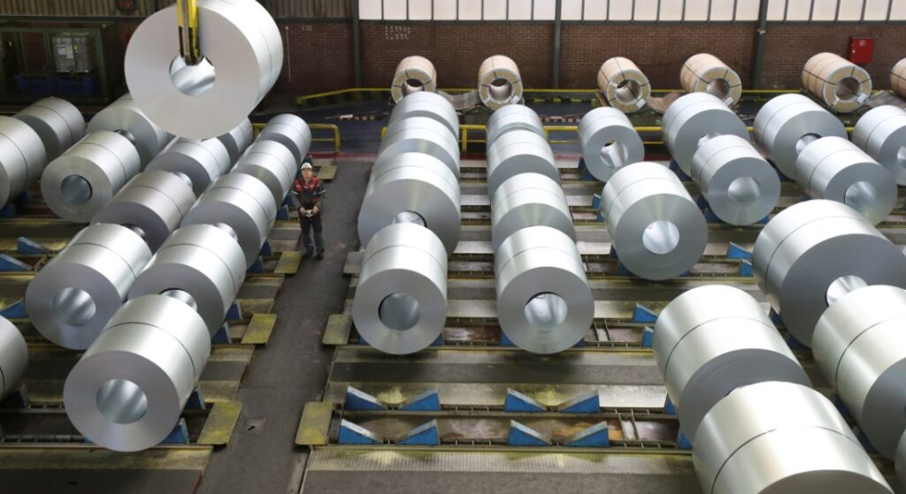 CSN tem prejuízo líquido de R$ 85 mi no 4º tri, queda anual de 110%