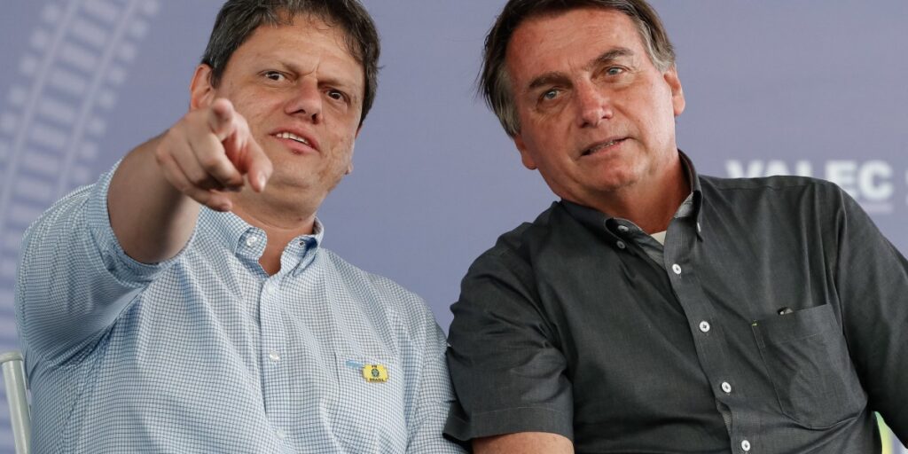 Tarcísio nega disputa pelo Planalto e diz que seu candidato é Bolsonaro