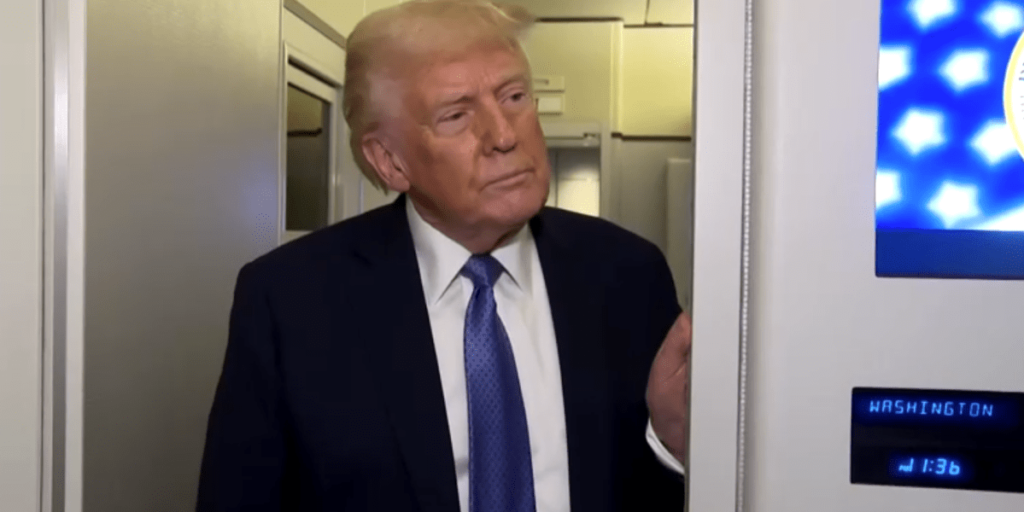 Trump diz que “não considerou” concorrer a um terceiro mandato