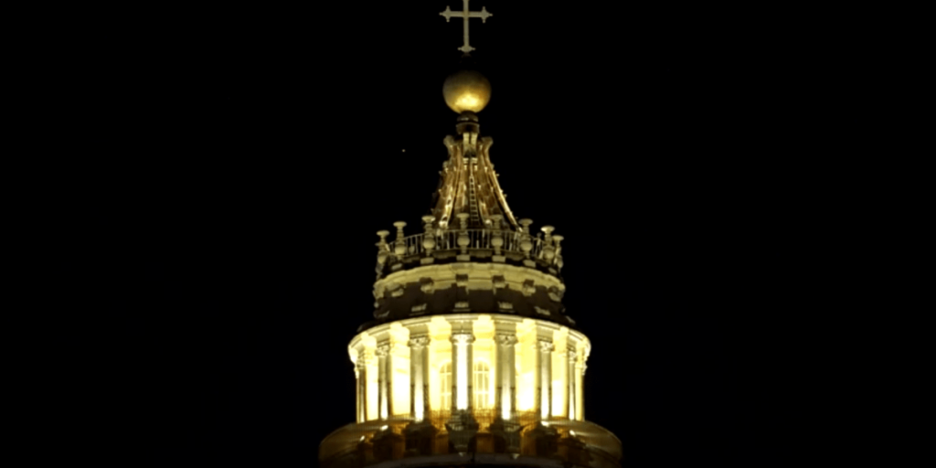 Papa Francisco dormiu a noite toda e continua descansando, diz Vaticano