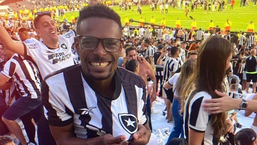Polícia pede prisão de policial reformado que baleou torcedor do Botafogo