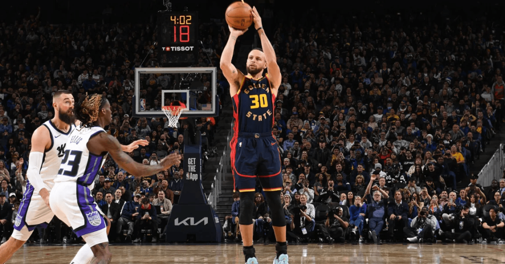 Curry se torna o primeiro a atingir 4 mil cestas de três pontos na NBA