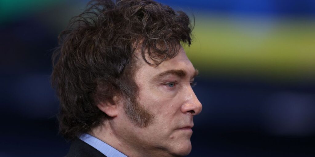 Milei diz que Mercosul só enriqueceu brasileiros e ameaça deixar bloco