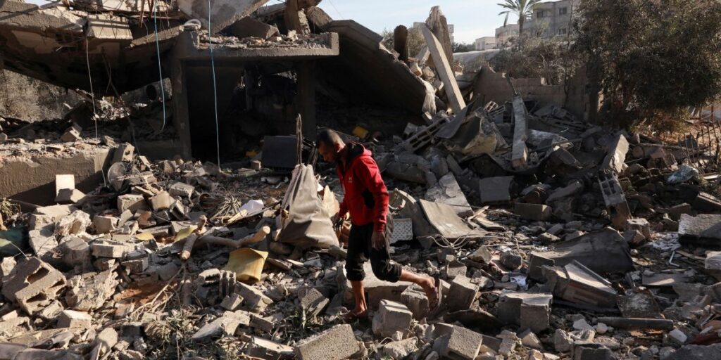 Israel mata cinco pessoas após novo ataque em Gaza, dizem médicos