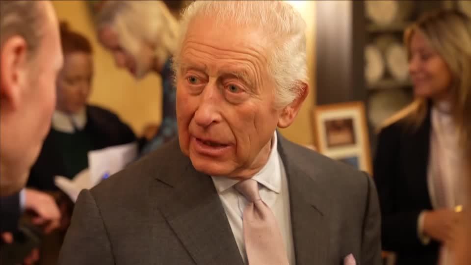 Rei Charles cancela visita de Estado à Santa Sé por saúde do papa