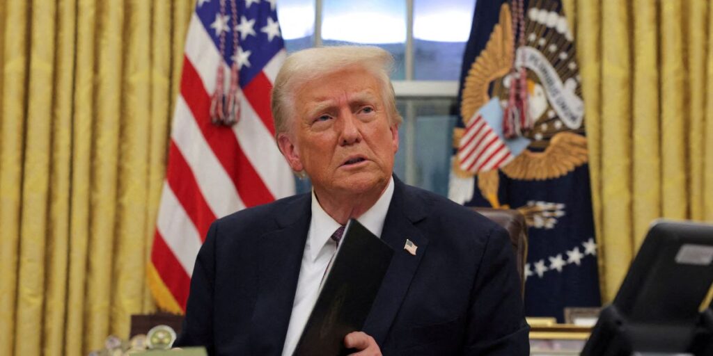 Trump discursa no Congresso em meio a tensão com Ucrânia e guerra comercial
