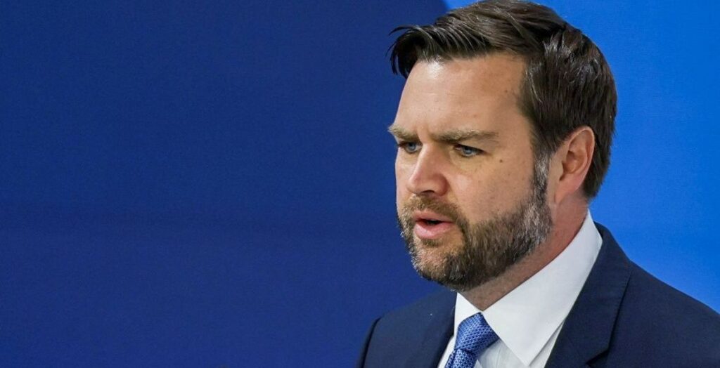 JD Vance diz que Trump fará "pequena brincadeira" em discurso ao Congresso