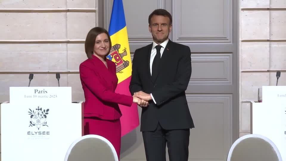 Macron acusa Rússia de tentar promover desestabilização na Moldávia