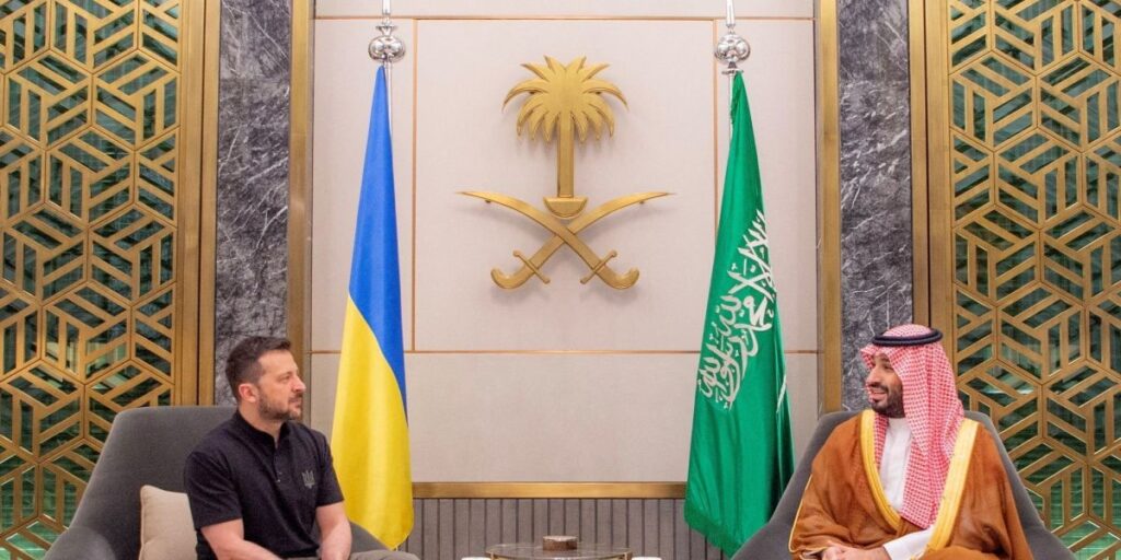 Zelensky promete posição "construtiva" da Ucrânia em negociações com os EUA