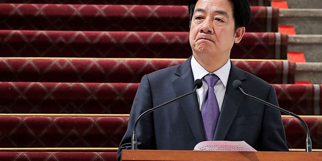 China diz que treino militar perto de Taiwan foi punição por "separatismo"