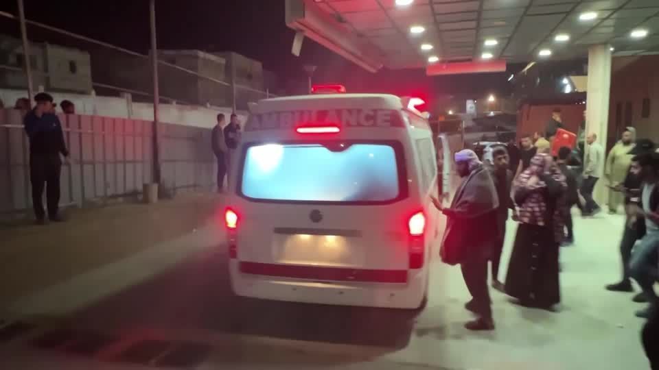 Sobe para 210 o número de mortos em ataques israelenses em Gaza