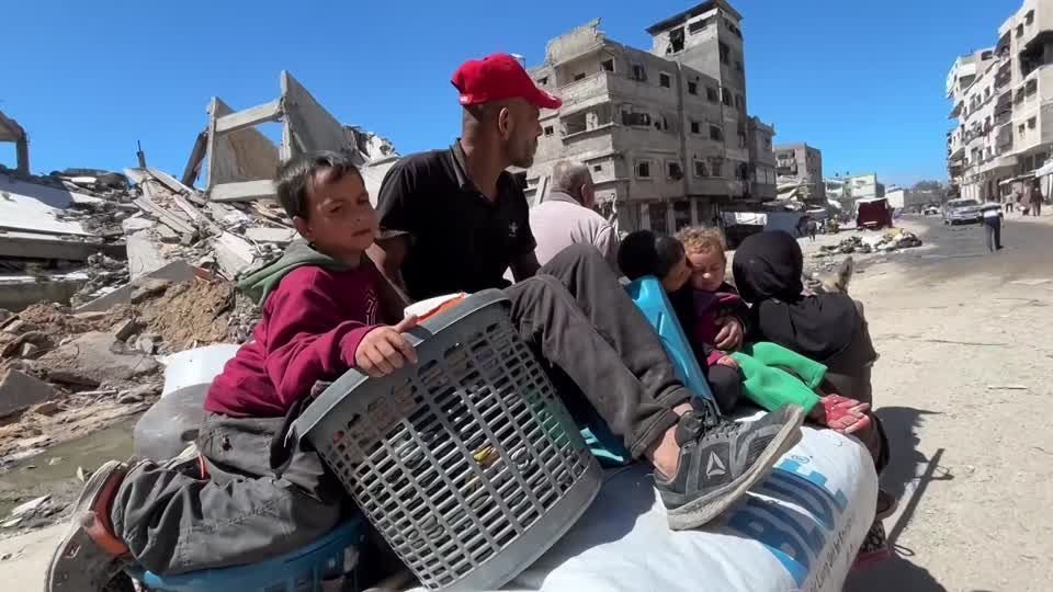 "Estamos cansados": Família precisa se deslocar após novos ataques em Gaza