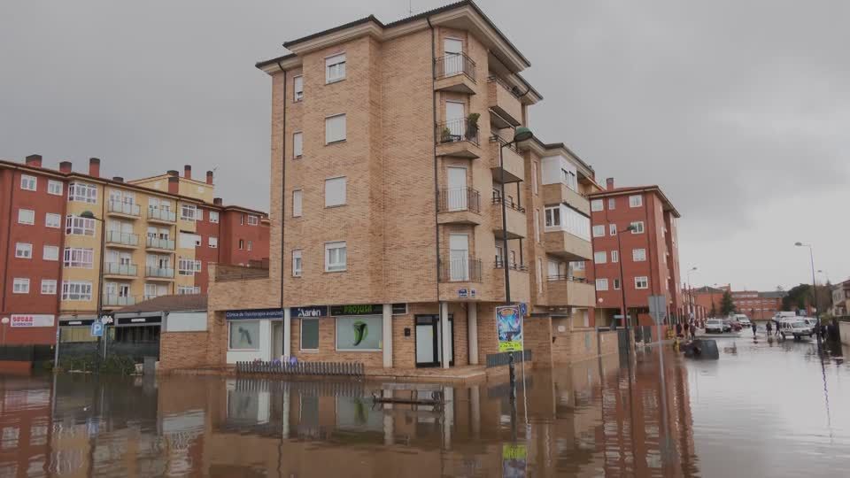 Chuvas fortes causam inundações na região central da Espanha