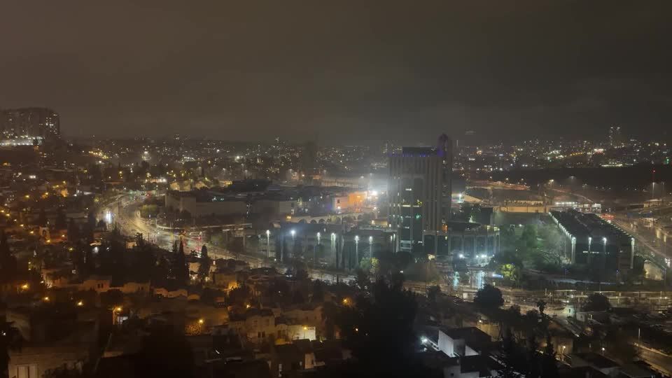 Israel intercepta míssil disparado do Iêmen; Houthis reivindicam ataque