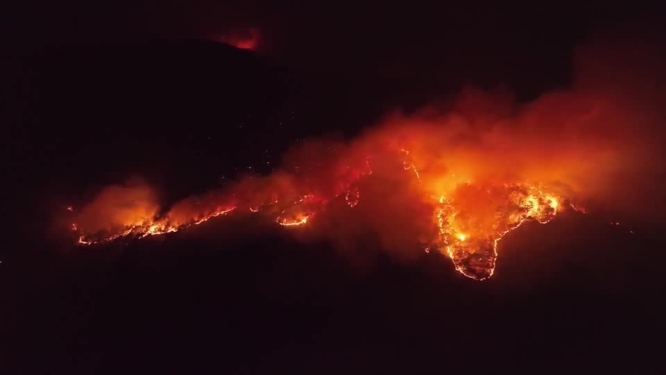 Coreia do Sul enfrenta piores incêndios florestais da história