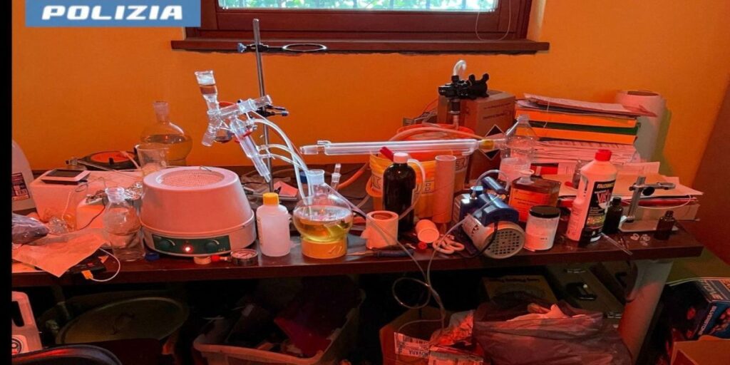 Fã de "Breaking Bad" é preso em laboratório de metanfetamina na Itália