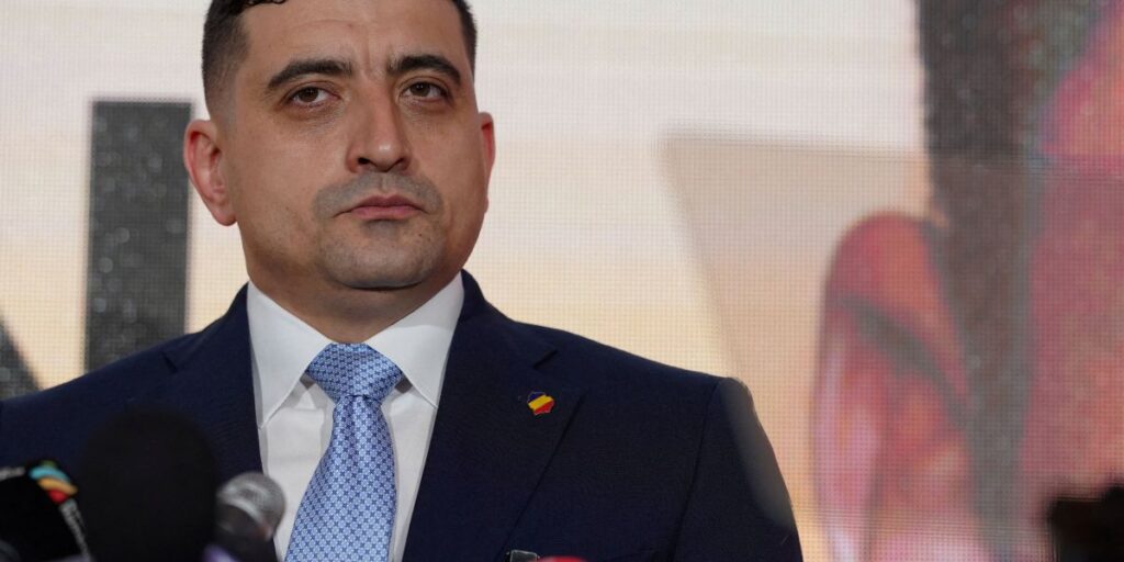 Líder da ultradireita lidera pesquisa para eleição presidencial na Romênia
