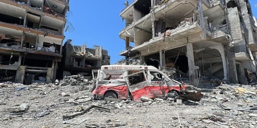Funcionários humanitários são achados mortos após ataque israelense em Gaza