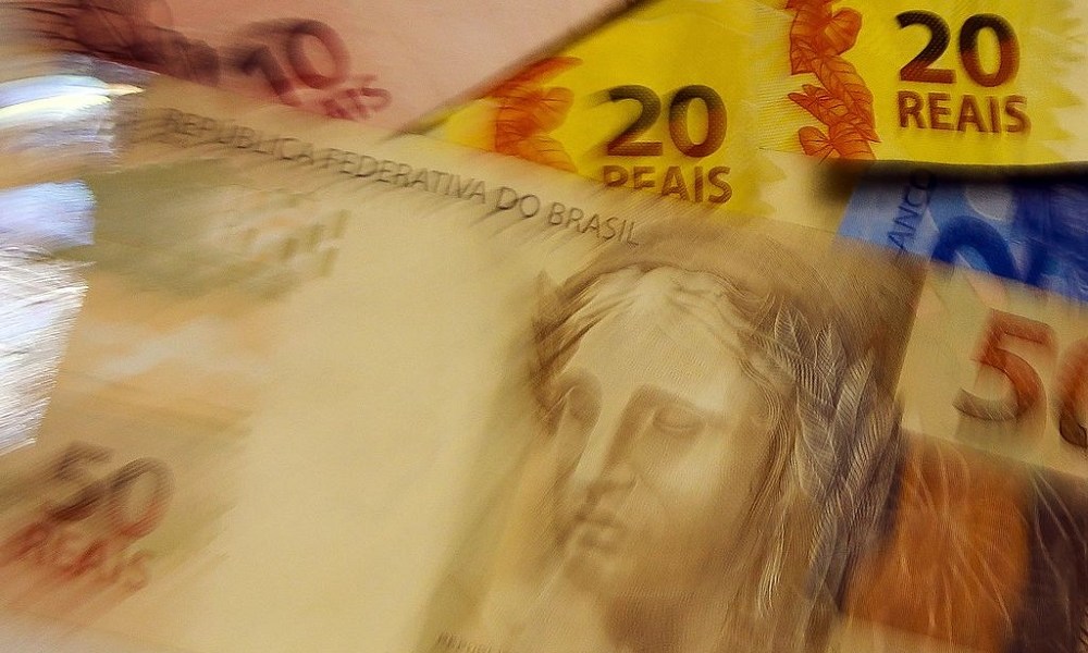 PIB desacelera no fim de 2024 com impactos de juros e inflação