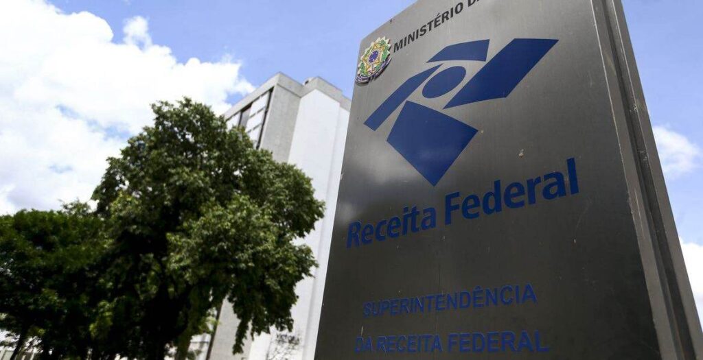 IR 2025: Contribuintes já podem acessar parte da declaração pré-preenchida