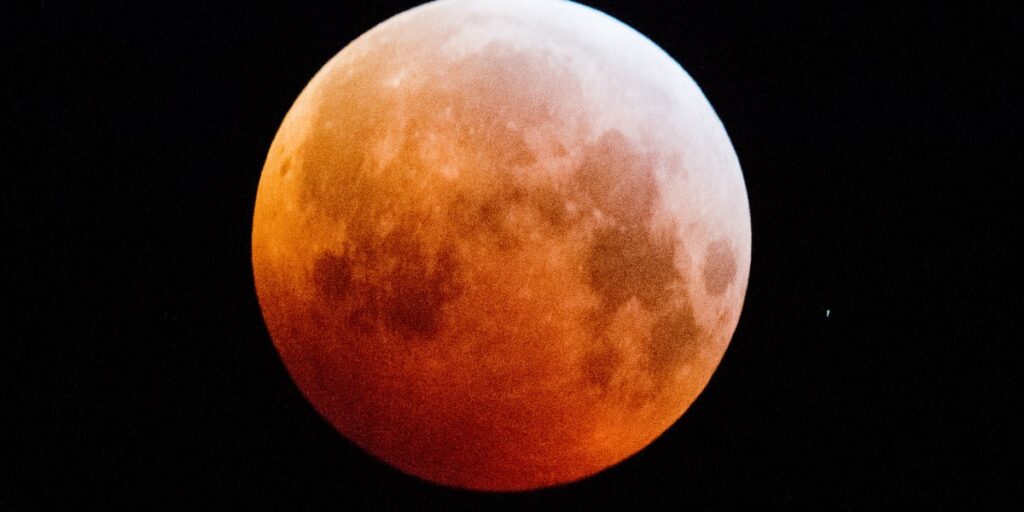 Lua de Sangue: 4 signos serão mais impactados pelo eclipse; saiba quais