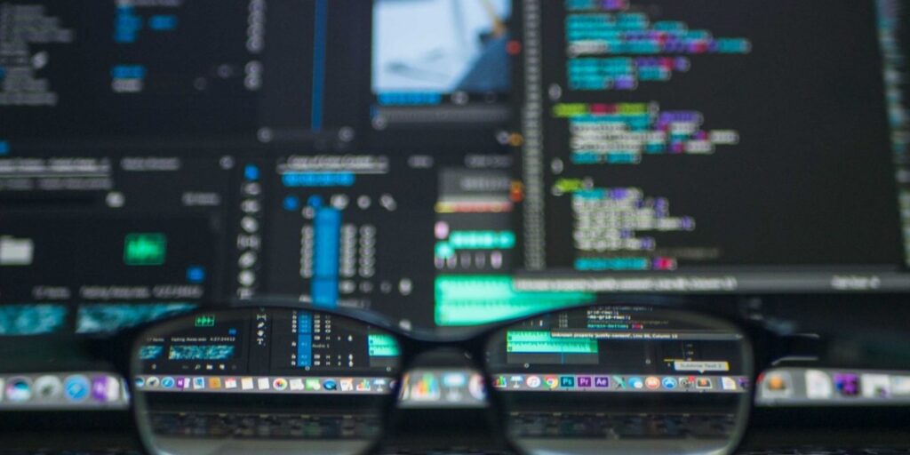 Veja as 10 profissões com os maiores salários médios de admissão do Brasil