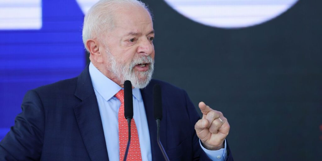Waack: Lula impulsiona a inflação que pretende combater
