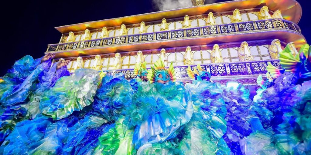 Carnaval RJ: fé e despedida de Neguinho da Beija-Flor marcam 2ª noite