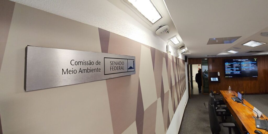 Projeto que permite retaliação para barreiras comerciais avança no Senado