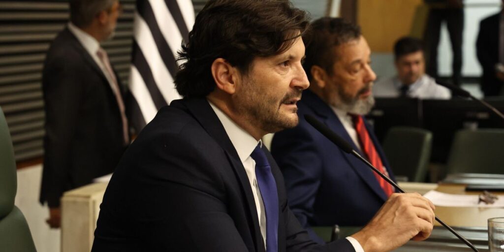 André do Prado se diz "honrado" por nome ventilado à chapa com Tarcísio