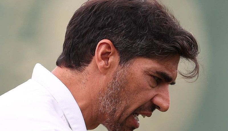 Abel ganha "arma" na escalação para final entre Palmeiras e Corinthians