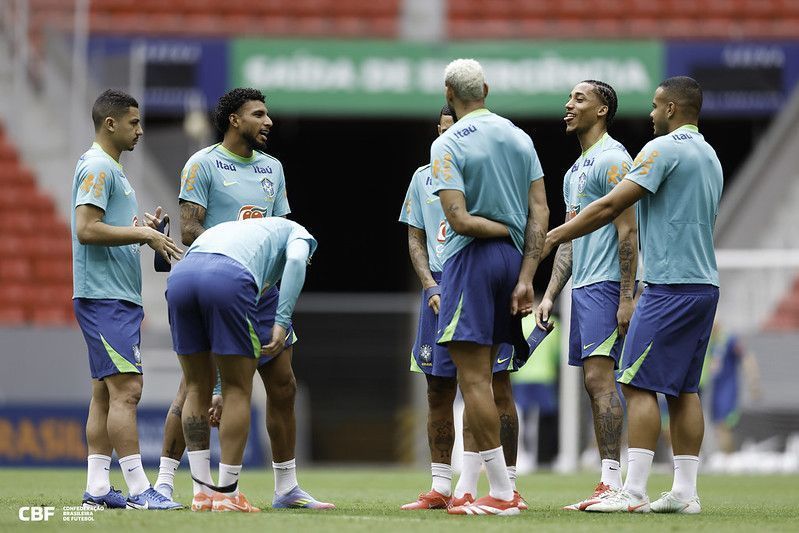 Seleção brasileira já está em Buenos Aires para Eliminatórias