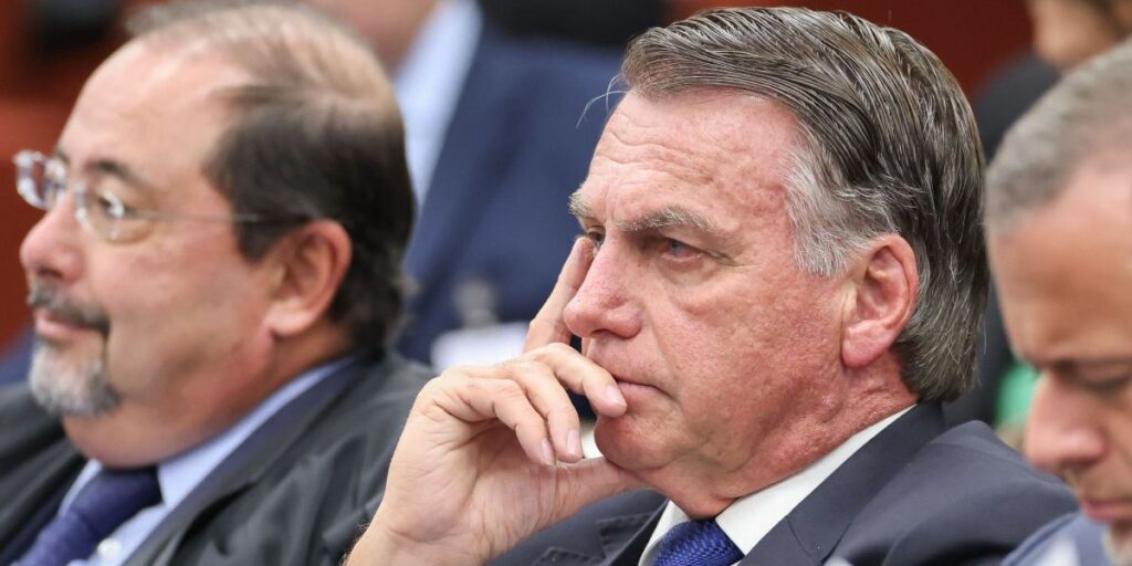 Veja tudo o que aconteceu nas 24h após Bolsonaro virar réu