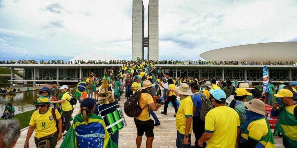 542 condenados do 8 de janeiro cumprem medidas alternativas, diz STF