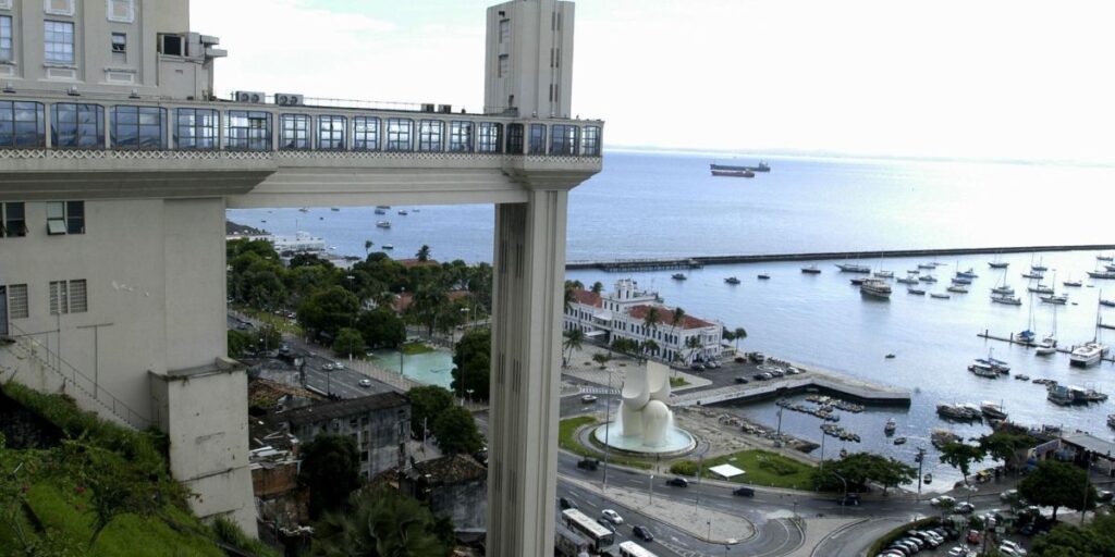 Previsão indica semana chuvosa em Salvador