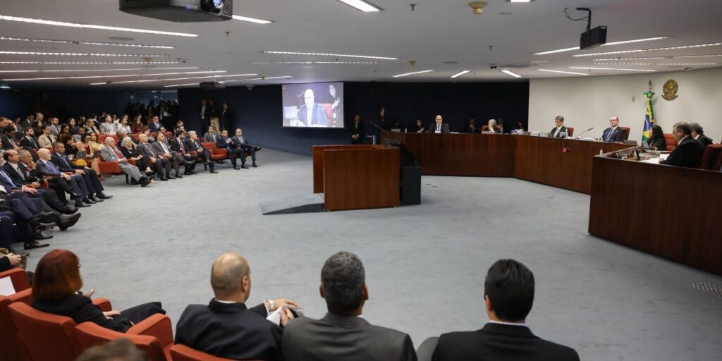 STF rejeita pedido de Bolsonaro por juiz de garantias por 5x0