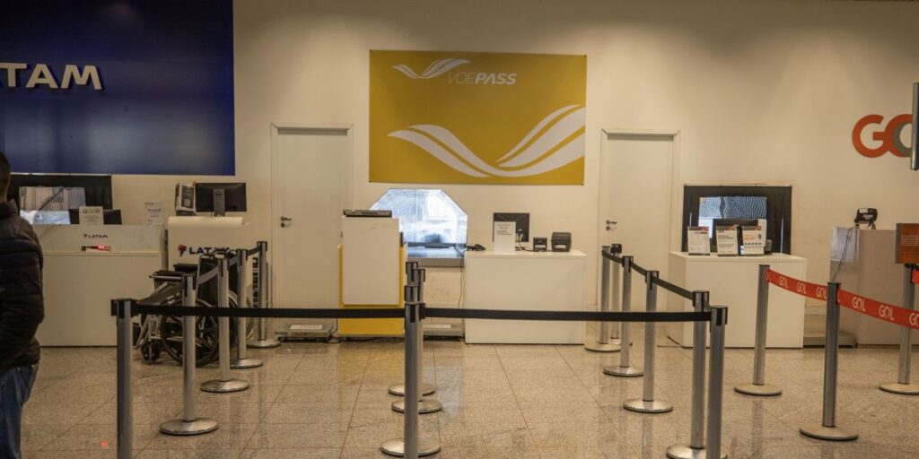 Procon-SP notifica Voepass e envia fiscais para o Aeroporto de Congonhas