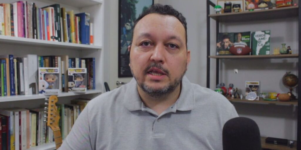 Professor analisa impacto da suspensão da ajuda militar dos EUA à Ucrânia