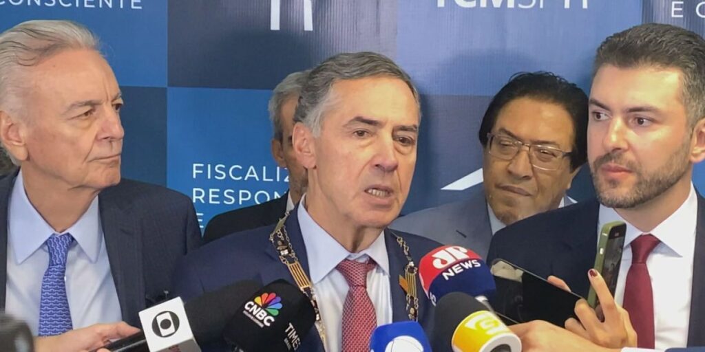 Barroso elogia Tarcísio por mudar de ideia sobre câmeras corporais
