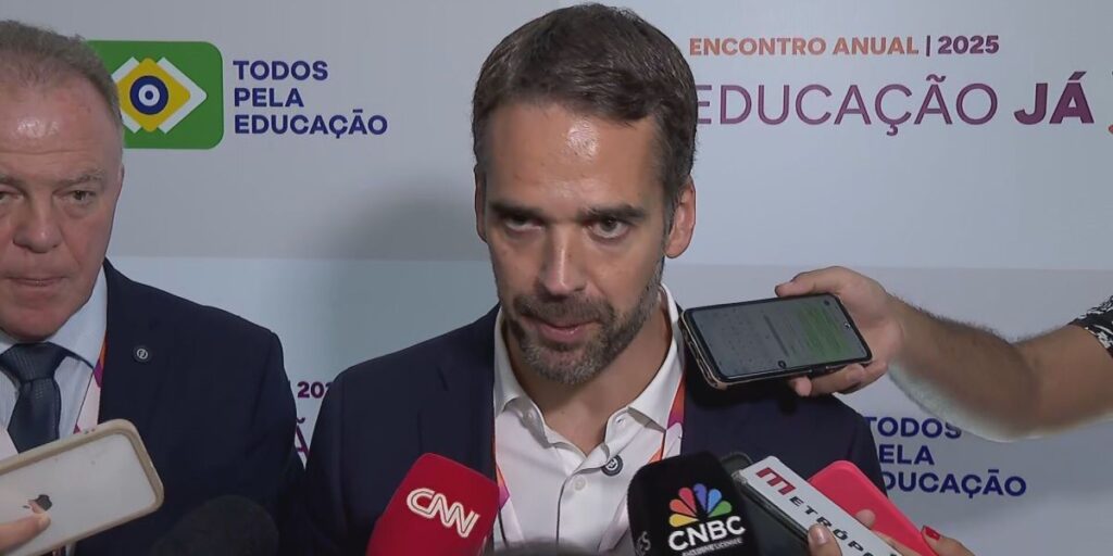 Economia de Lula terá efeitos no cenário eleitoral, diz Eduardo Leite