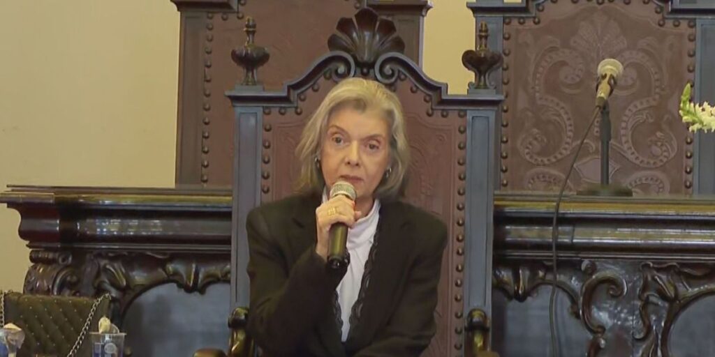 Cármen Lúcia sobre 40 anos de redemocratização: “Cada dia é um recomeço”