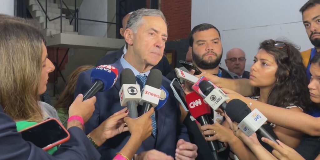 Seria mudança na regra do jogo, diz Barroso sobre julgamento ir ao plenário