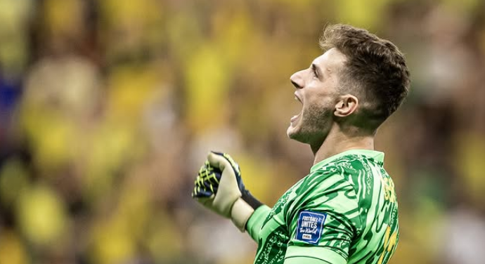 Goleiro da Seleção, Bento analisa clássico entre Argentina e Brasil