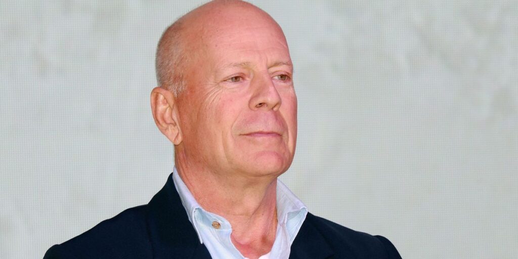 Filha de Bruce Willis diz que pai está "indo muito bem" ao completar 70