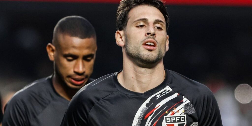 São Paulo: veja pênalti bizarro perdido por Calleri no Brasileirão