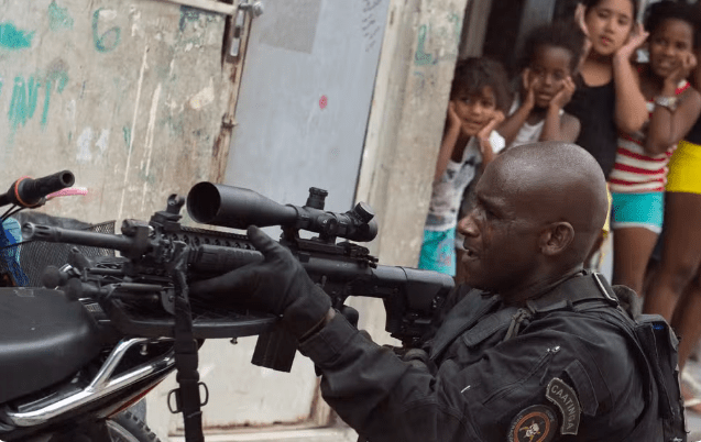 Fiocruz e universidades entregam carta em apoio a 'ADPF das Favelas' ao STF