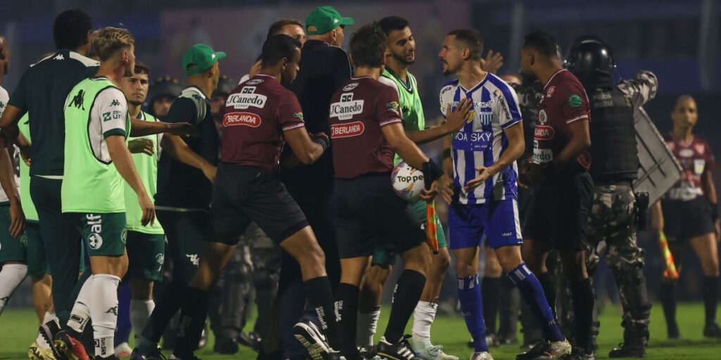 Árbitro de final do Catarinense registra ameaças de morte na súmula