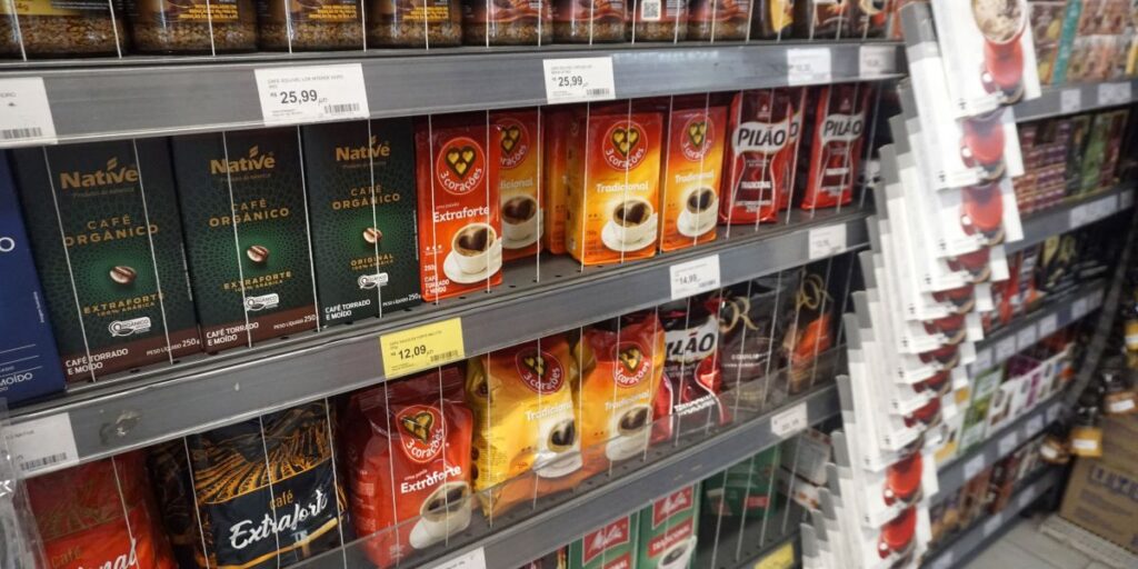 Governo zera imposto para importação de alimentos a partir de sexta (14)