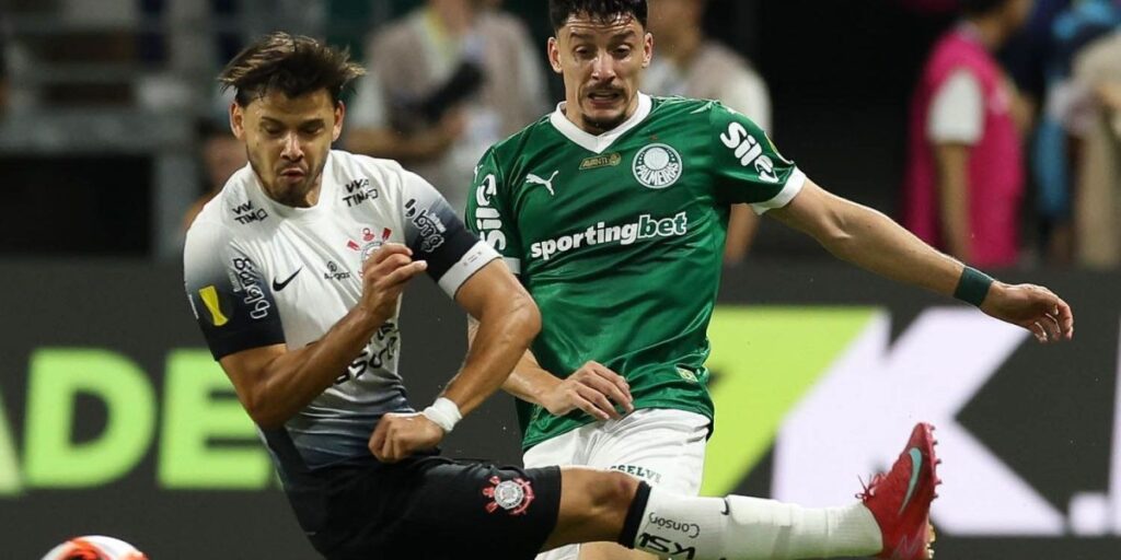 Presidente do Corinthians protesta contra intervalo das finais do Paulistão